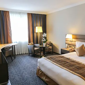 https://le-royal.luxembourghotelsguide.com