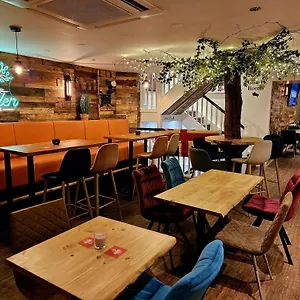 https://the-garden-bar-rooms.yorkshirehotels.net